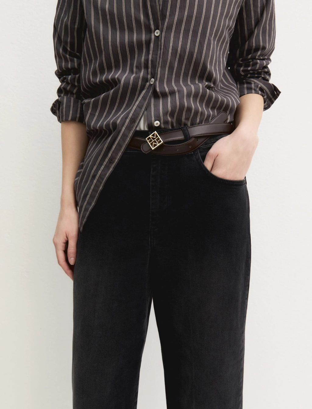 EMMCROPPED - Black